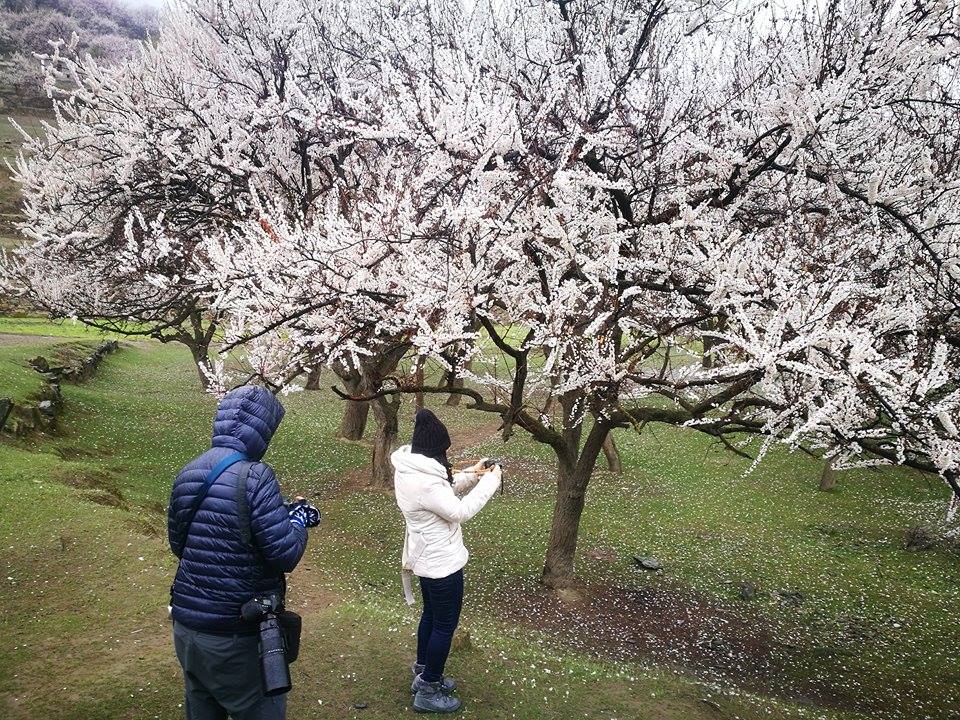 Tour plan-5 days, 4 nights trip, Islamabad, Hunza; Attabad lake and Minapin